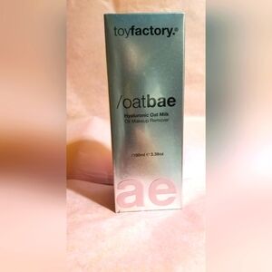 Toy.co NEW! Oil makeup remover.